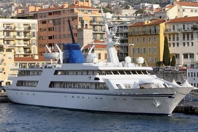 萨达姆游艇拍卖