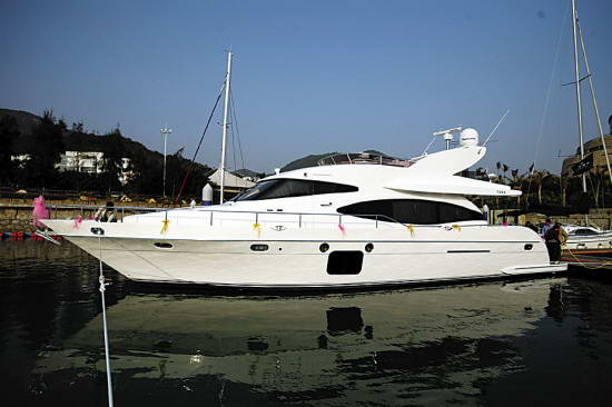 深富商逆市消费一掷700万