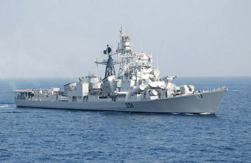 资料图：印度海军孟买号驱逐舰