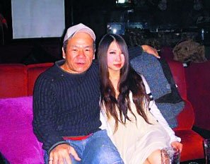 "晕机女"蹿红 语录照片雷倒众生