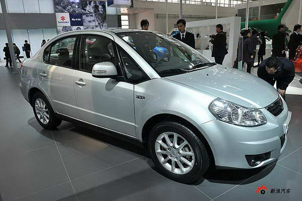 铃木天语SX4三厢