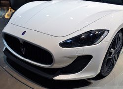 各有性能秘籍 细数巴黎车展十大超级跑车