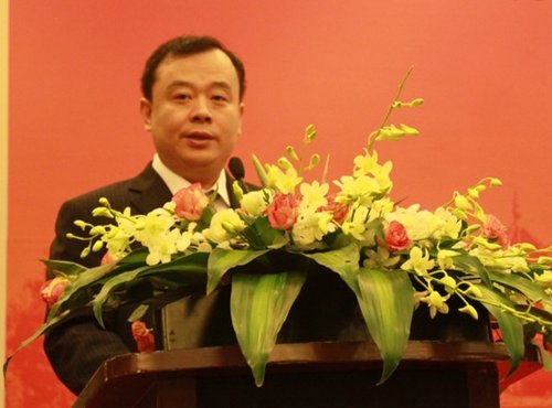 打造国际影响力 首届全球汽车论坛落户成都