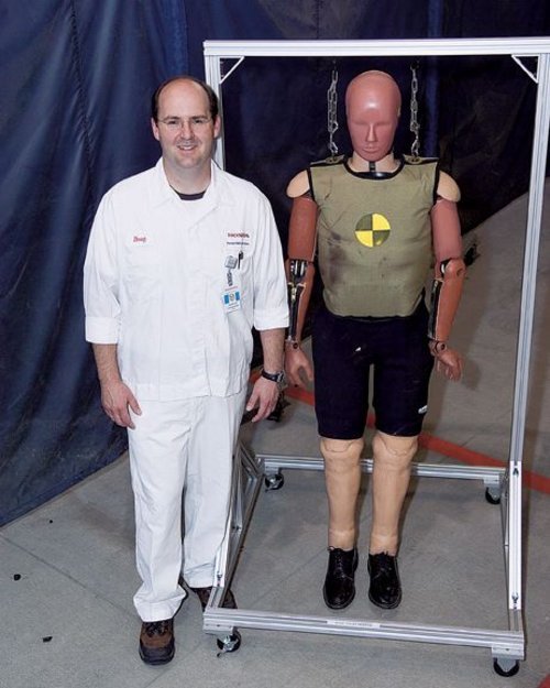 尊重他人生命 浅析行人安全保护装置